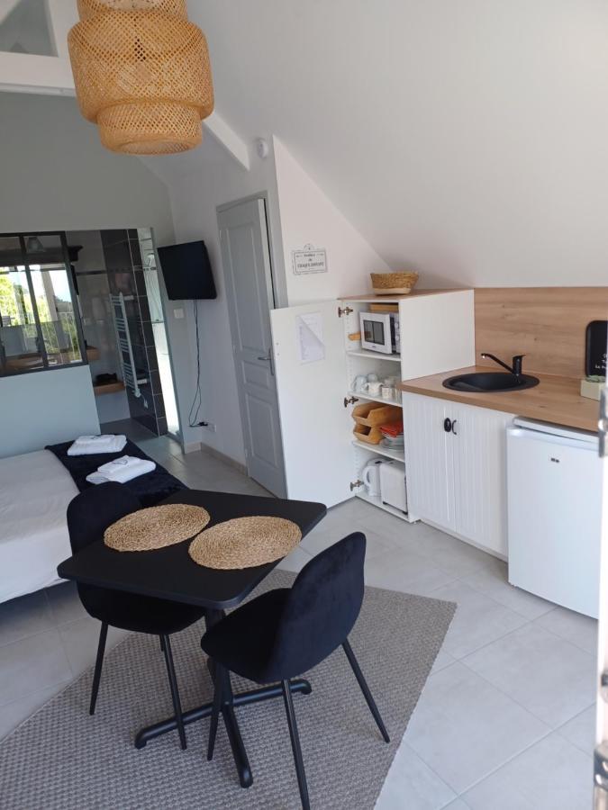 Appartement Lu'Ermael Avec Vue Mont Saint Michel Courtils Exteriör bild